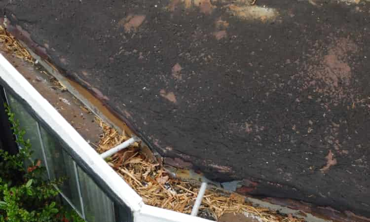 home inspection picture gutter